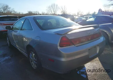 2001 Honda Accord 3.0 Ex из США, поврежденный, VIN 1HGCG225X1A023442